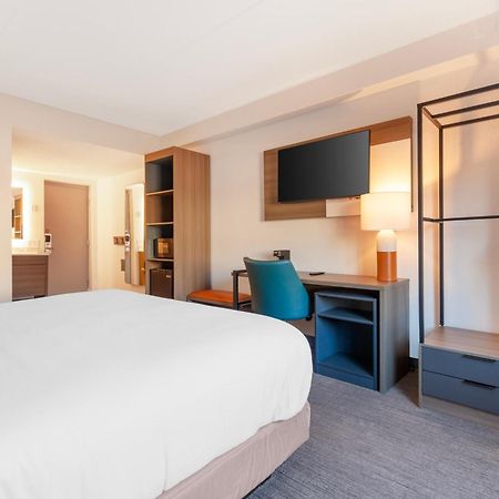 Comfort Inn & Suites Beaver Dam Esterno foto