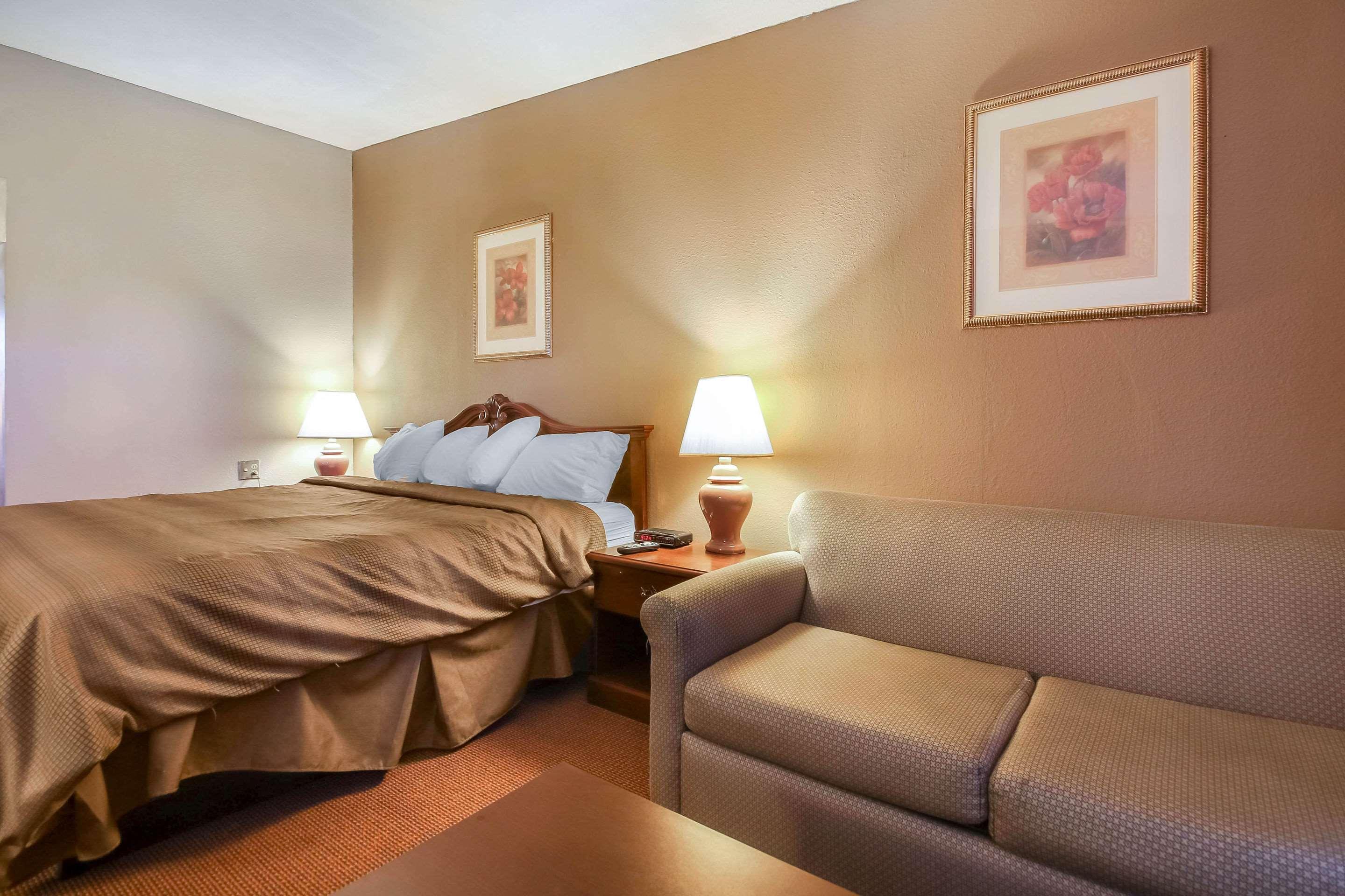 Comfort Inn & Suites Beaver Dam Esterno foto