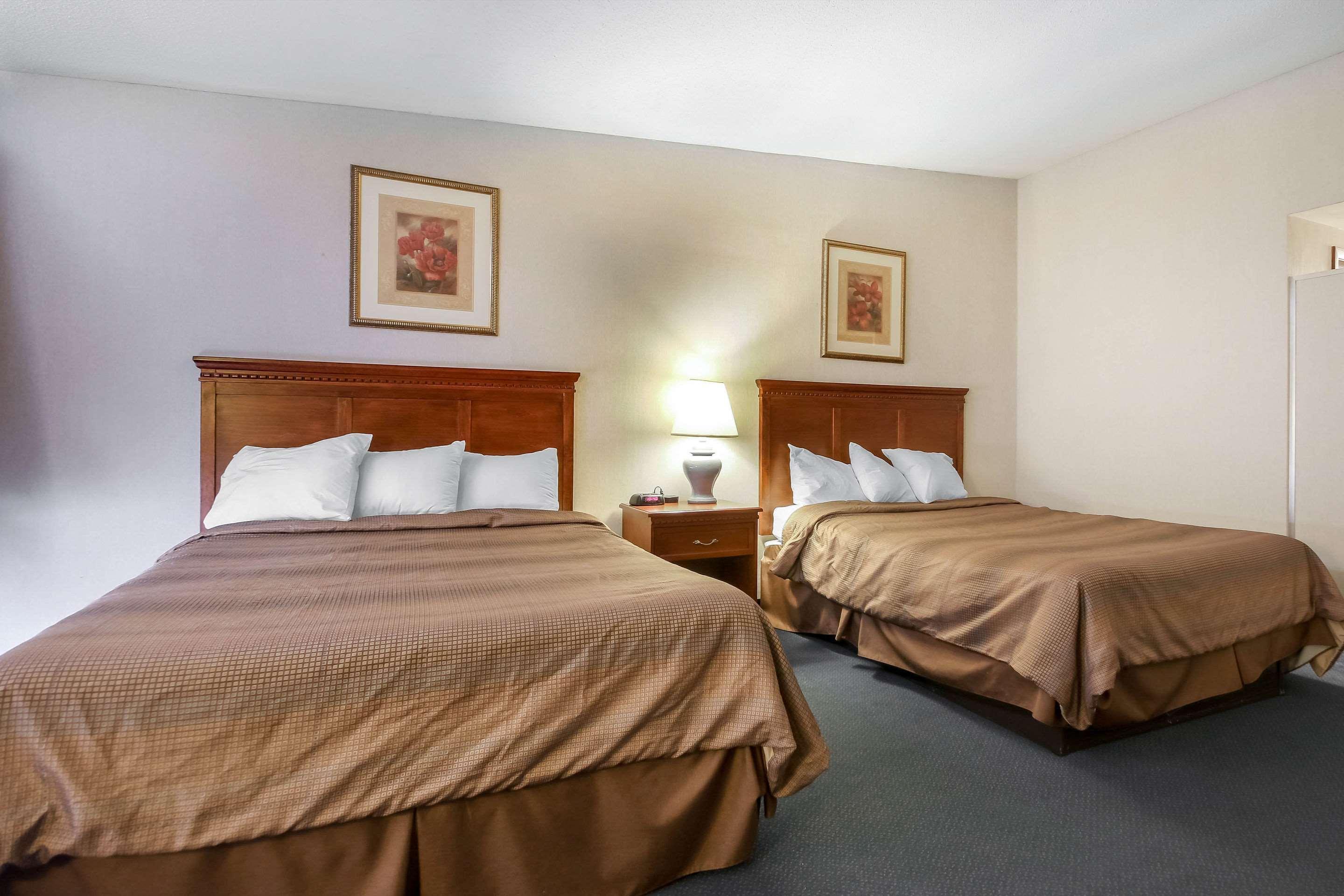 Comfort Inn & Suites Beaver Dam Esterno foto