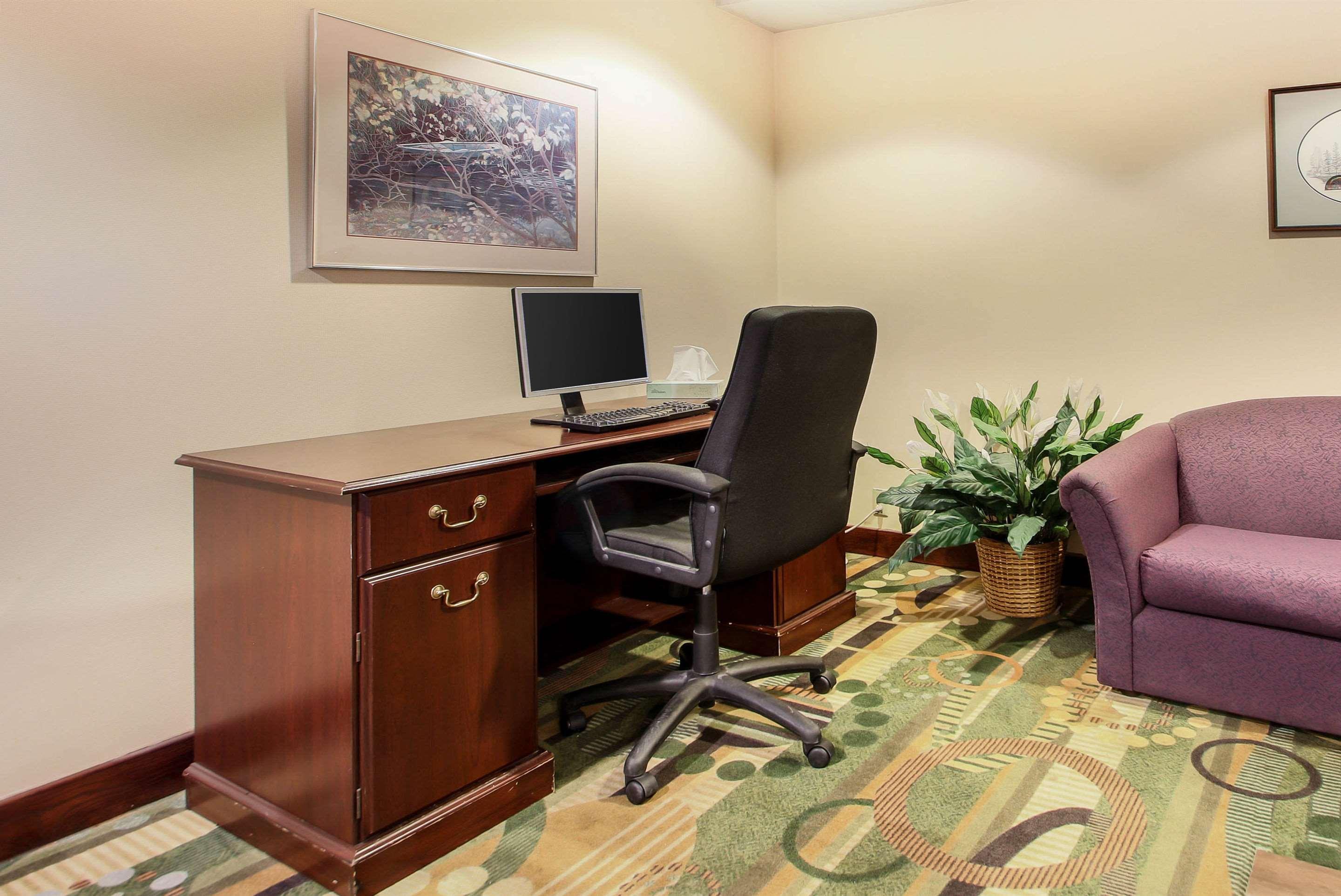 Comfort Inn & Suites Beaver Dam Esterno foto