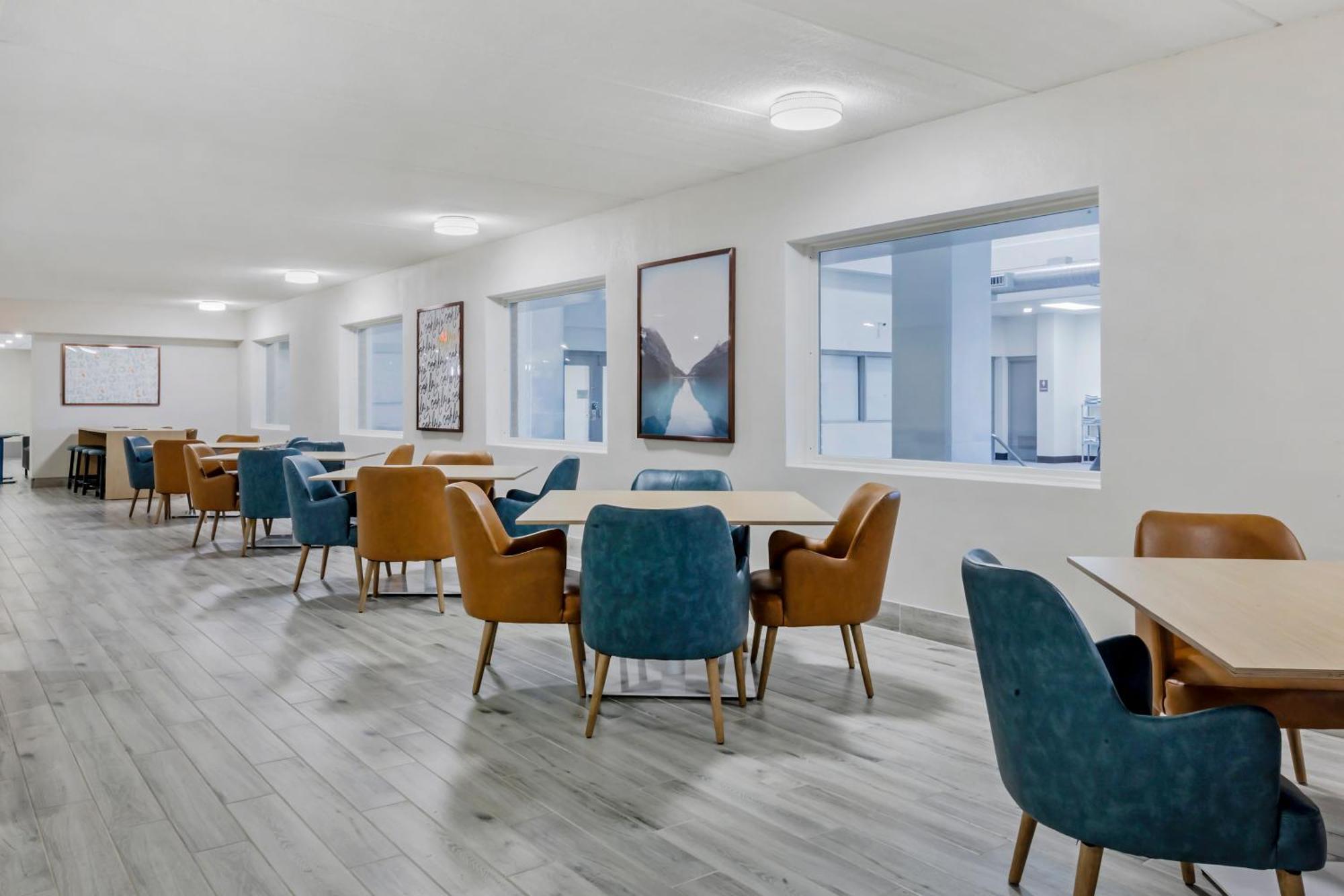 Comfort Inn & Suites Beaver Dam Esterno foto