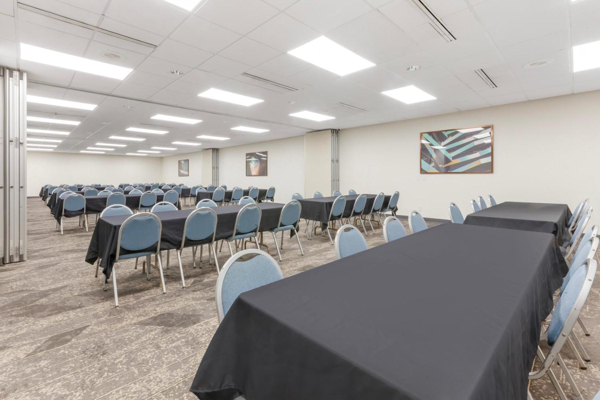 Comfort Inn & Suites Beaver Dam Esterno foto